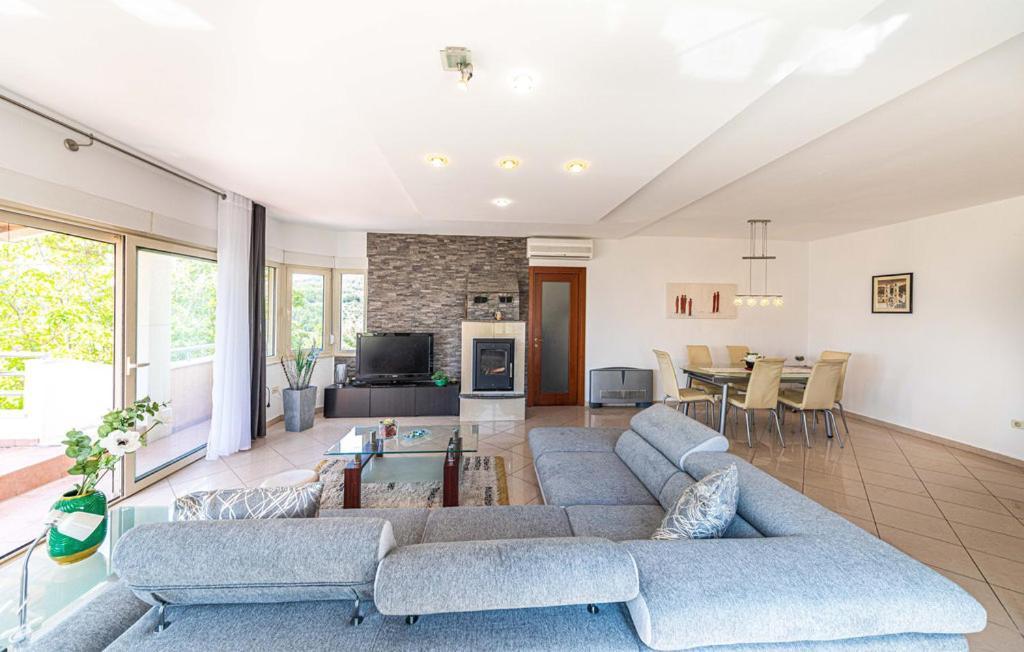 Luksuzna Villa Sa Privatnim Unutarnjim Bazenom Villa Garden Podstrana Dış mekan fotoğraf