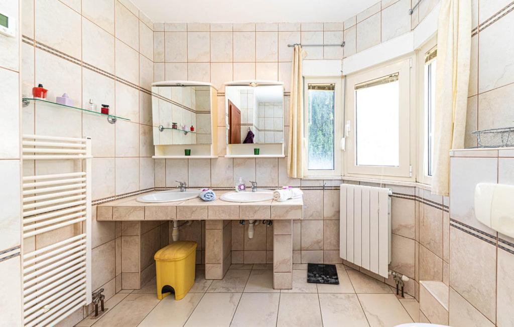 Luksuzna Villa Sa Privatnim Unutarnjim Bazenom Villa Garden Podstrana Dış mekan fotoğraf